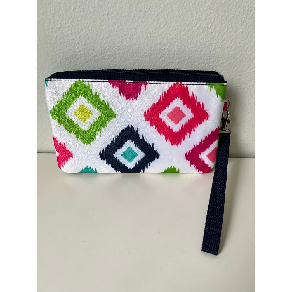 Thirty-One Easy Going Wristlet Candy Diamond Print
